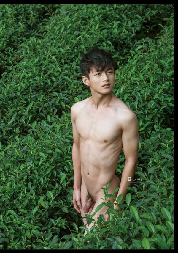 Blueman-Magazine-no.129--Weicheng