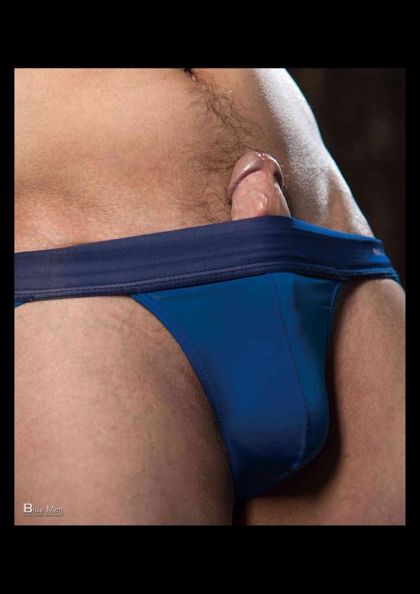 Bluemen-Magazine-no.104--ERIC