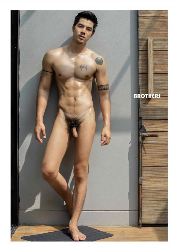 Brothers-Vol.33--Parn