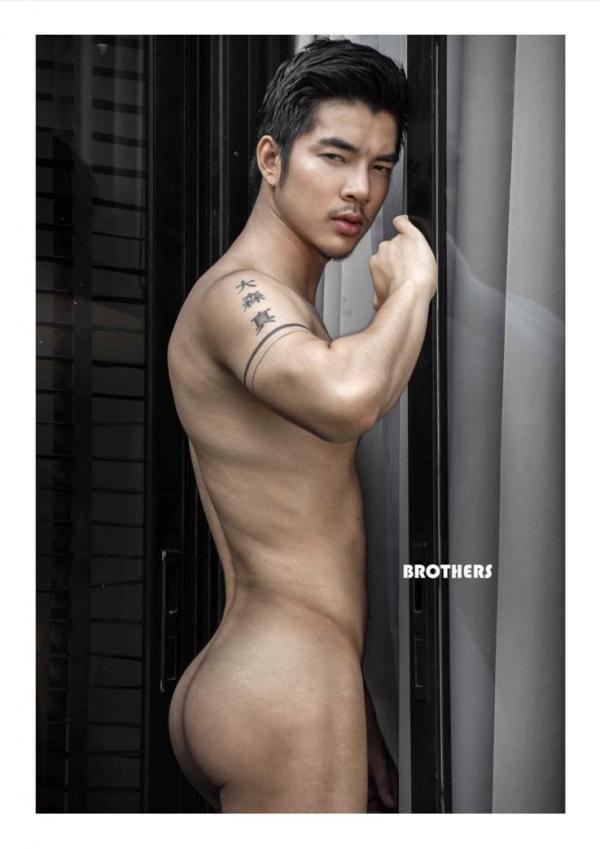 Brothers-Vol.33--Parn