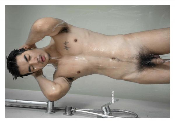 Brothers-Vol.33--Parn