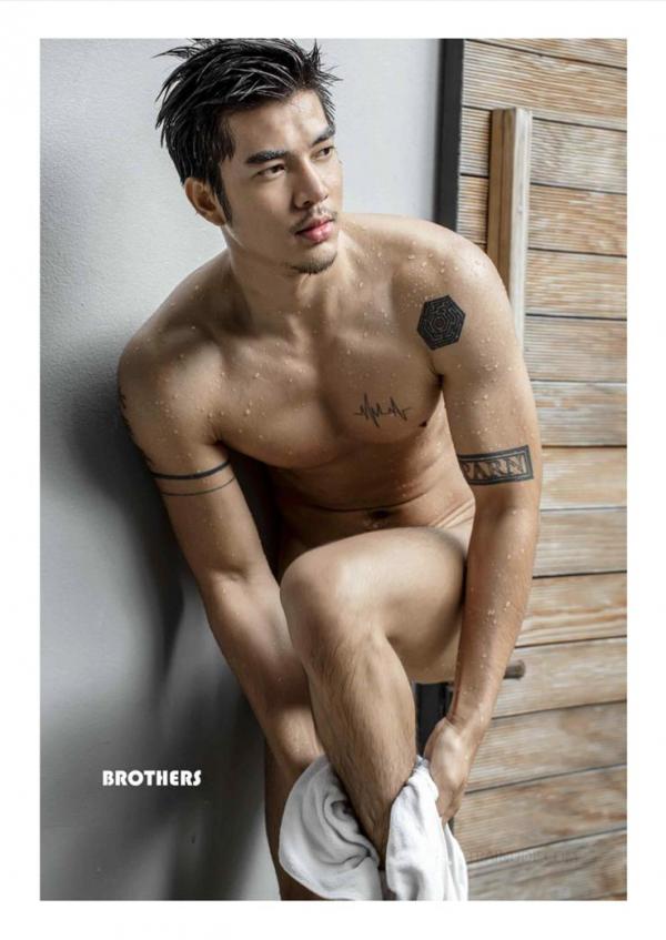 Brothers-Vol.33--Parn