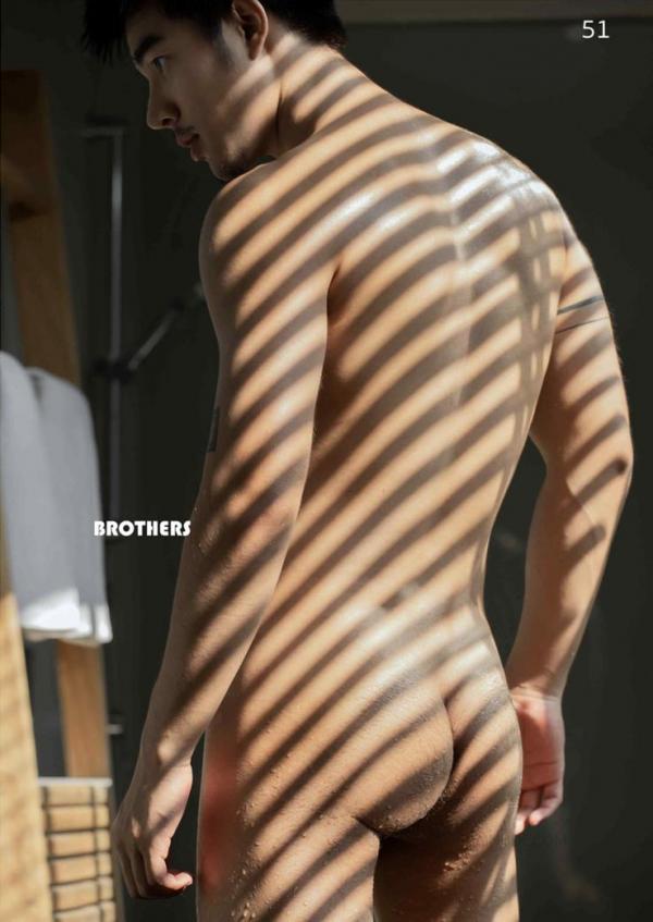 Brothers-Vol.33--Parn