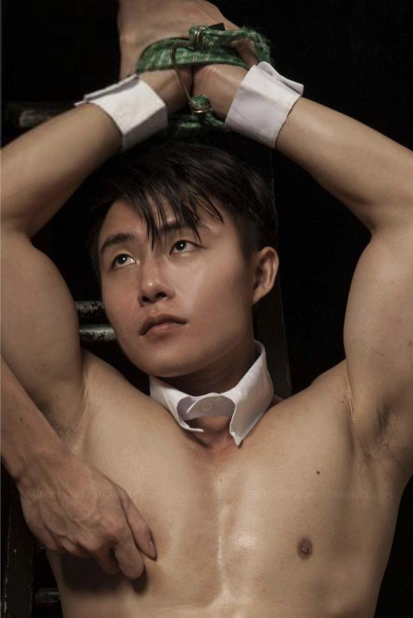 Catch-Me-03--Henry-TriỆu