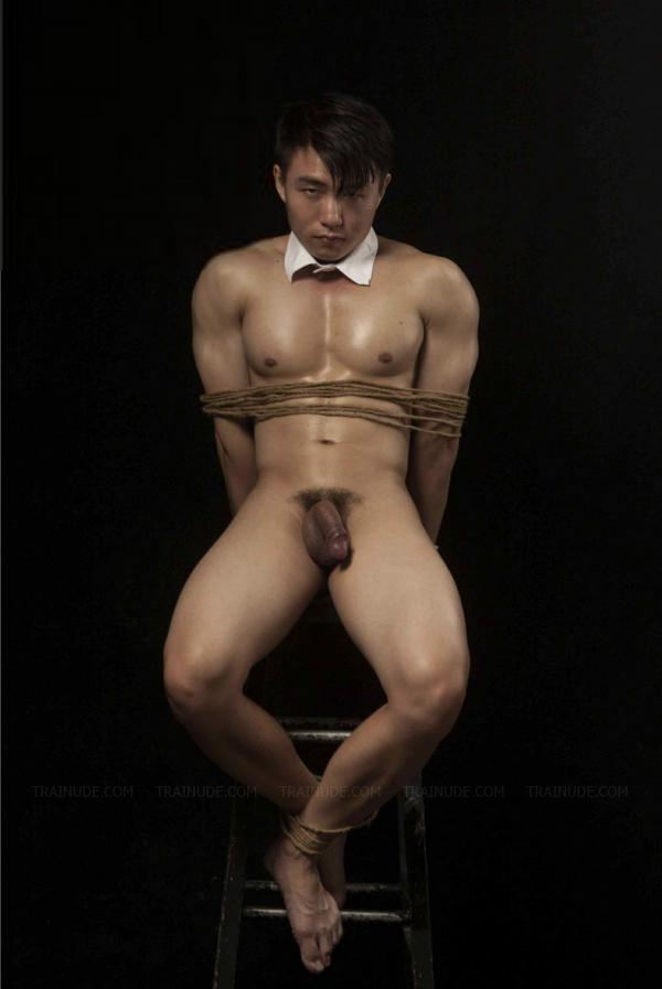 Catch-Me-03--Henry-TriỆu