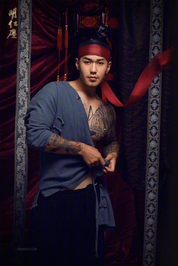 DaoXQ.KinG--HOÀNG-THƯỢNG-VÀ-TÔI