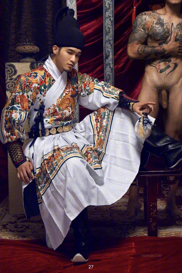 DaoXQ.KinG--HOÀNG-THƯỢNG-VÀ-TÔI