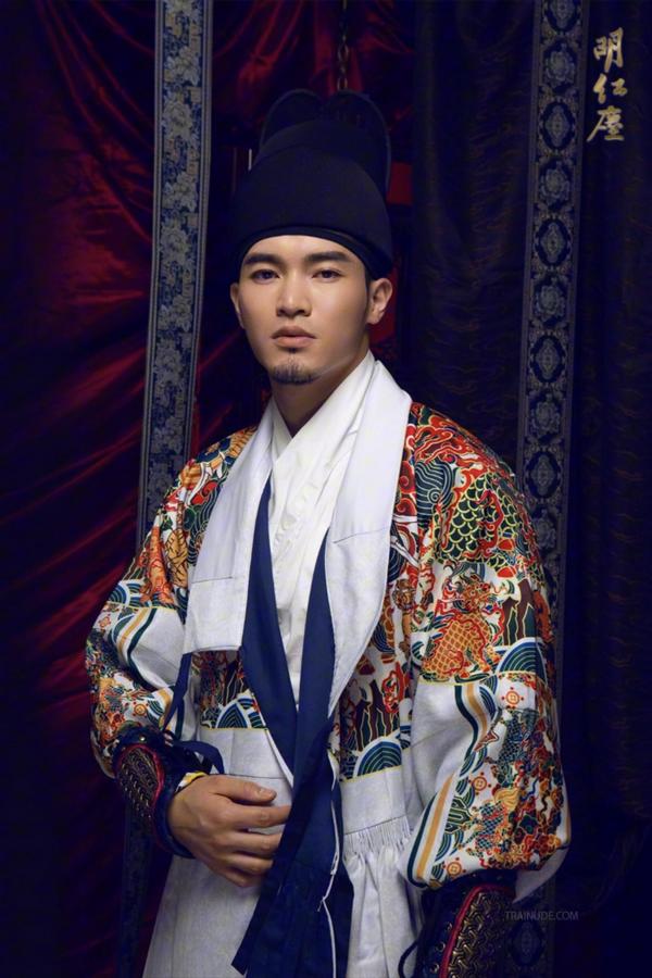 DaoXQ.KinG--HOÀNG-THƯỢNG-VÀ-TÔI