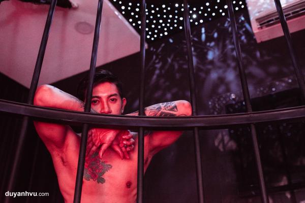 Duy-Anh-Vu-photography-–-Love-Jail-Full-Cock-Sex