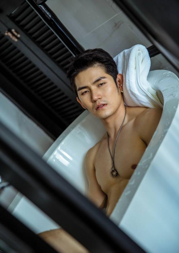 Gemini-09--ChinG-Peerawich-R