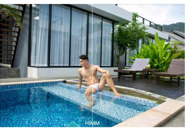 HiMM-12--Naked-Issue