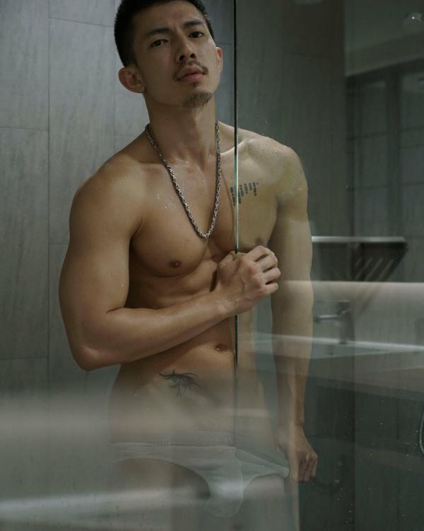 Homme-vol1--Silveron