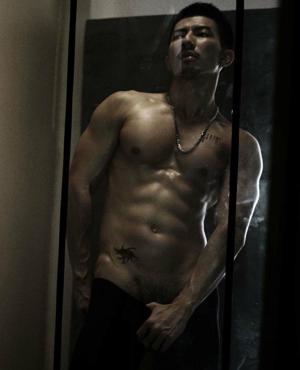 Homme-vol1--Silveron