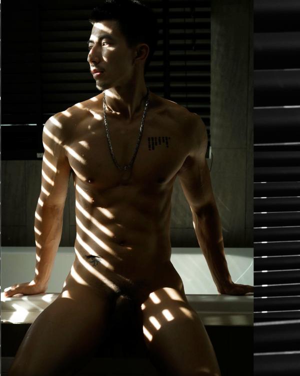 Homme-vol1--Silveron