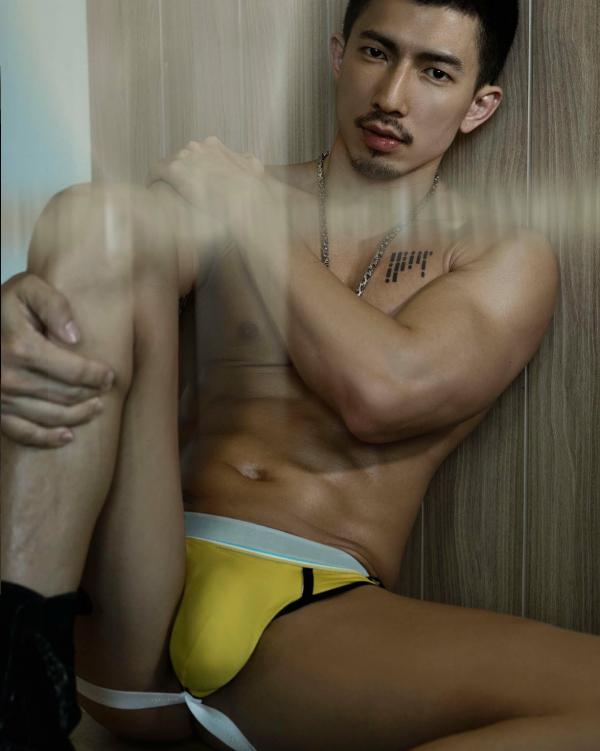 Homme-vol1--Silveron