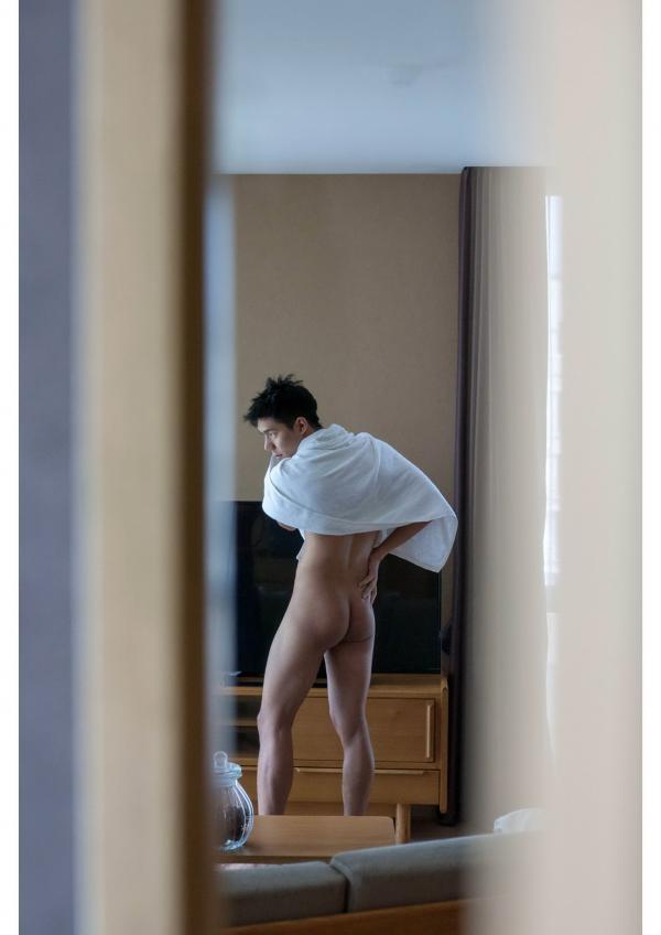 HunGer-Homme-02--Fame-Krittapat