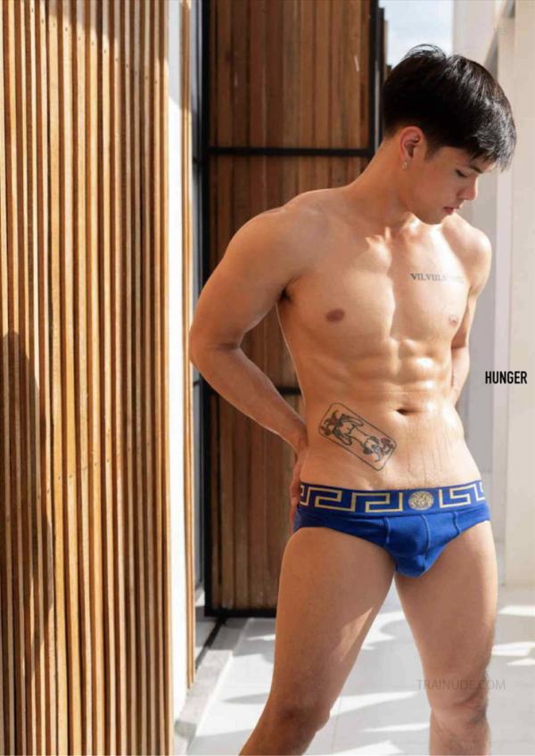 HunGer-Homme-09--ARM-Akkharat