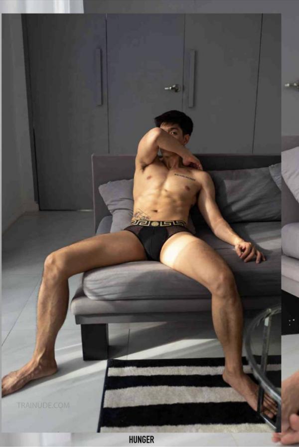 HunGer-Homme-09--ARM-Akkharat