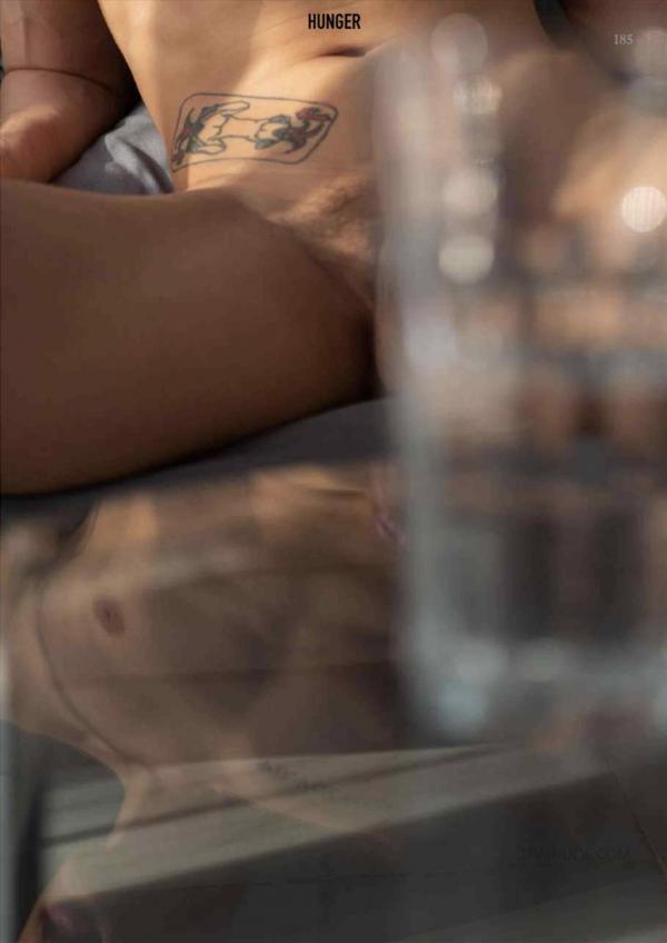 HunGer-Homme-09--ARM-Akkharat