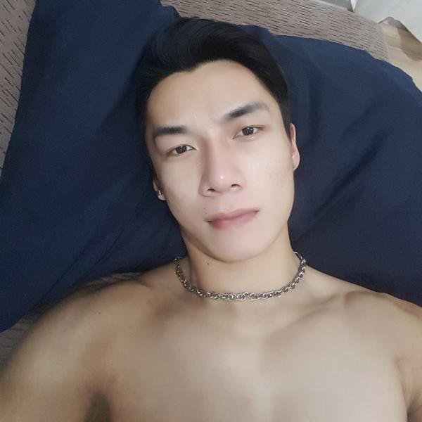 Hunger-Homme--Ice-Ratawit