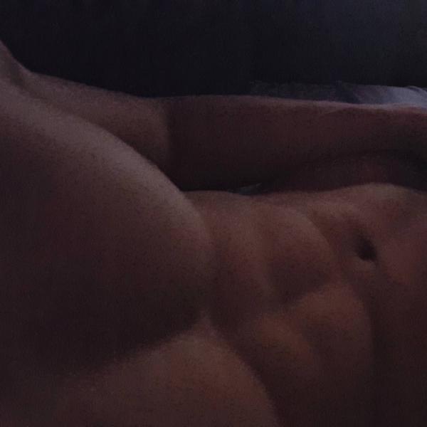 Hunger-Homme--Ice-Ratawit