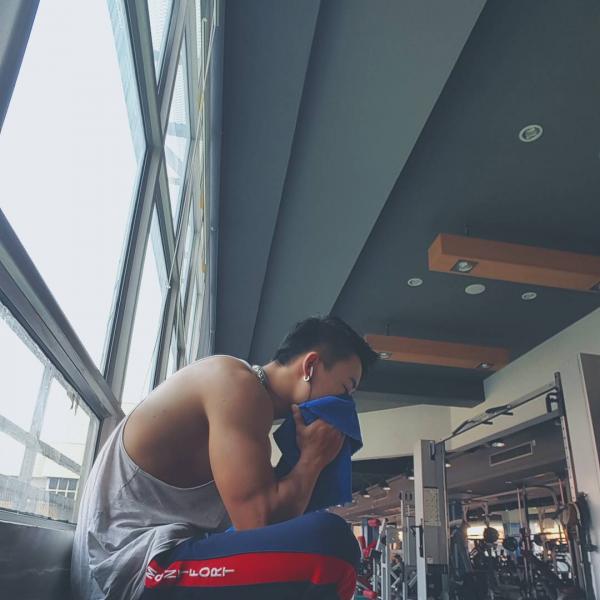 Hunger-Homme--Ice-Ratawit