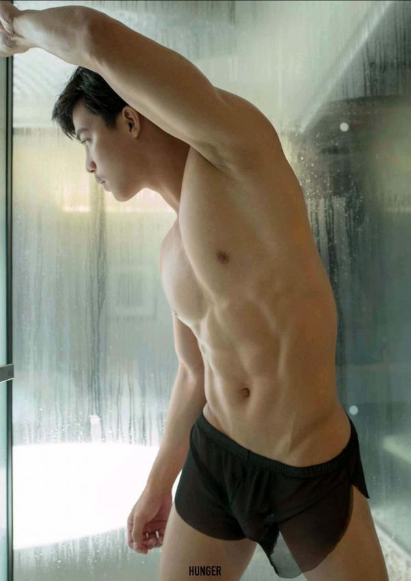 Hunger-Homme-04--Big-Panithan