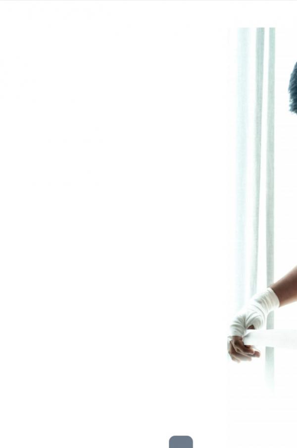 Hunger-Homme-06--Tick-Saksit