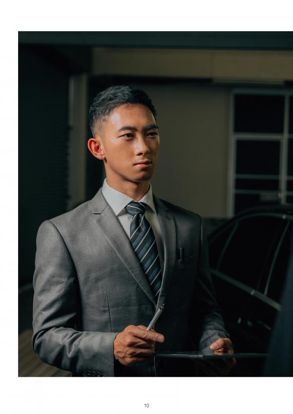 Hunt-No.04-–-Naughty-Driver