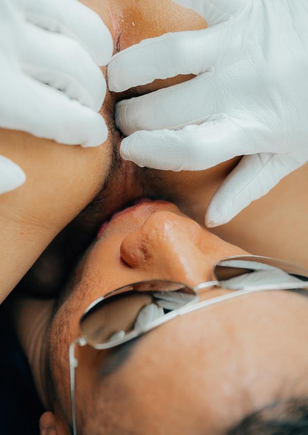 Hunt-No.04-–-Naughty-Driver