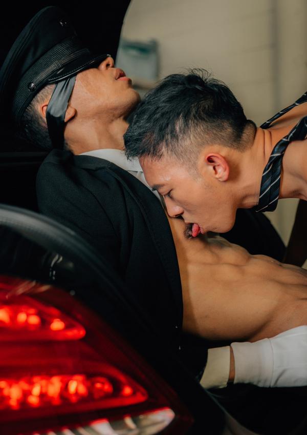 Hunt-No.04-–-Naughty-Driver