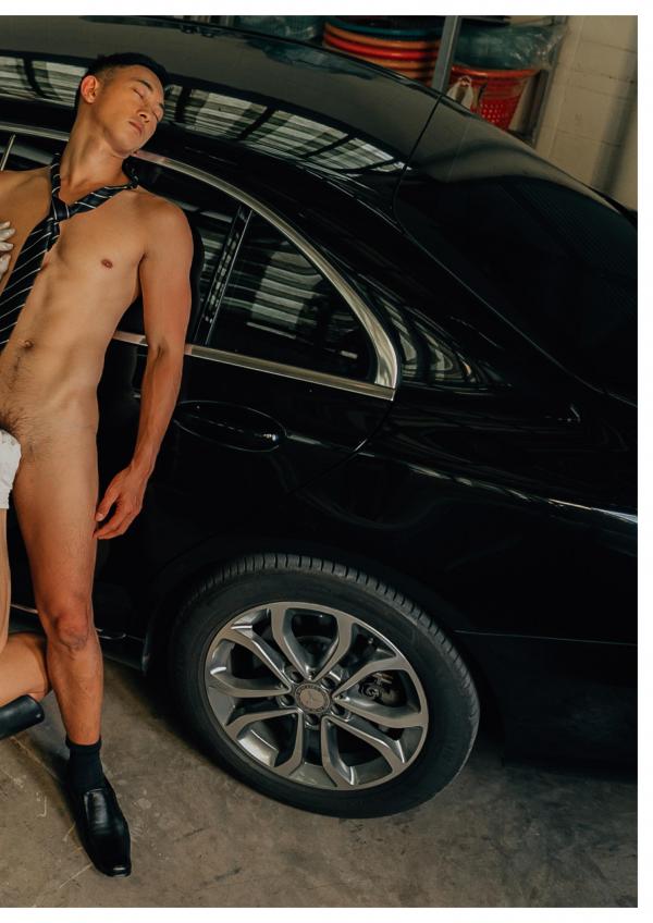 Hunt-No.04-–-Naughty-Driver