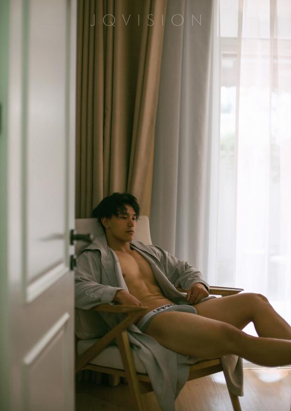 JQVISION-ISSUE-06-–-Zeng-Haoran