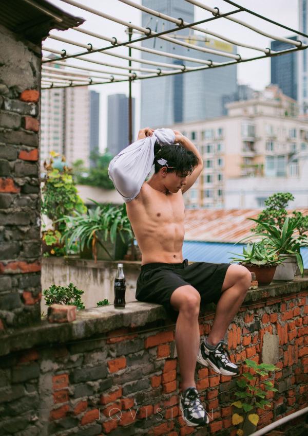 JQVISION-ISSUE-06-–-Zeng-Haoran