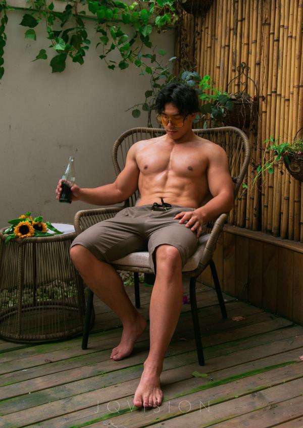 JQVISION-ISSUE-06-–-Zeng-Haoran