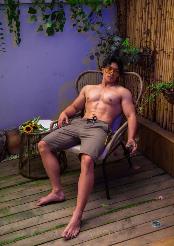 JQVISION-ISSUE-06-–-Zeng-Haoran