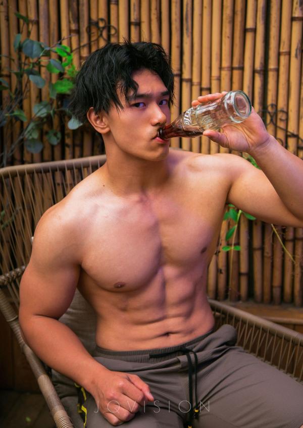 JQVISION-ISSUE-06-–-Zeng-Haoran