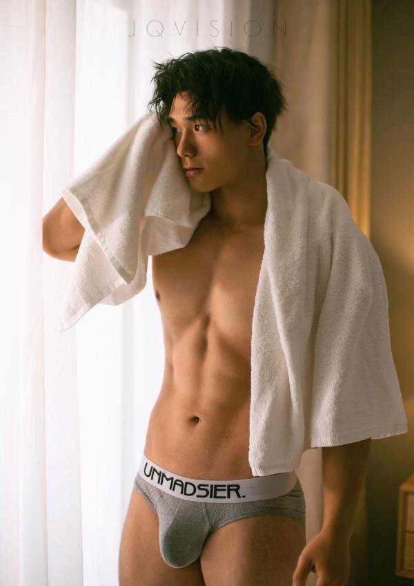 JQVISION-ISSUE-06-–-Zeng-Haoran