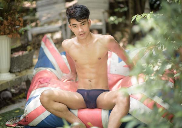 Junior-by-Brothers-2---Mr.-Korn