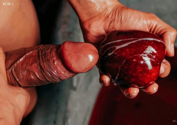 Kora-Special-No.02--Bloody-Valentines