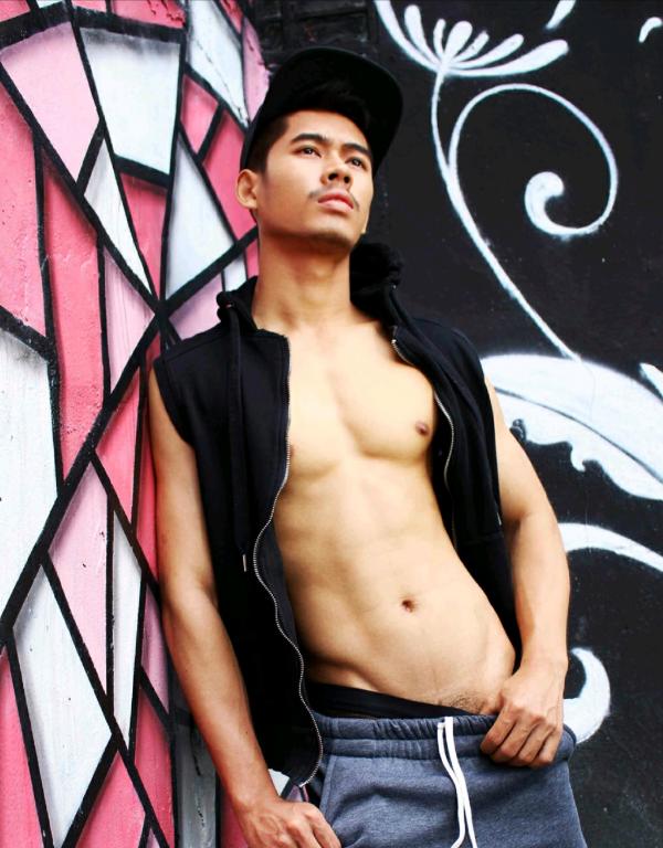 MAN-OMG-2-–-Ron-Apichat