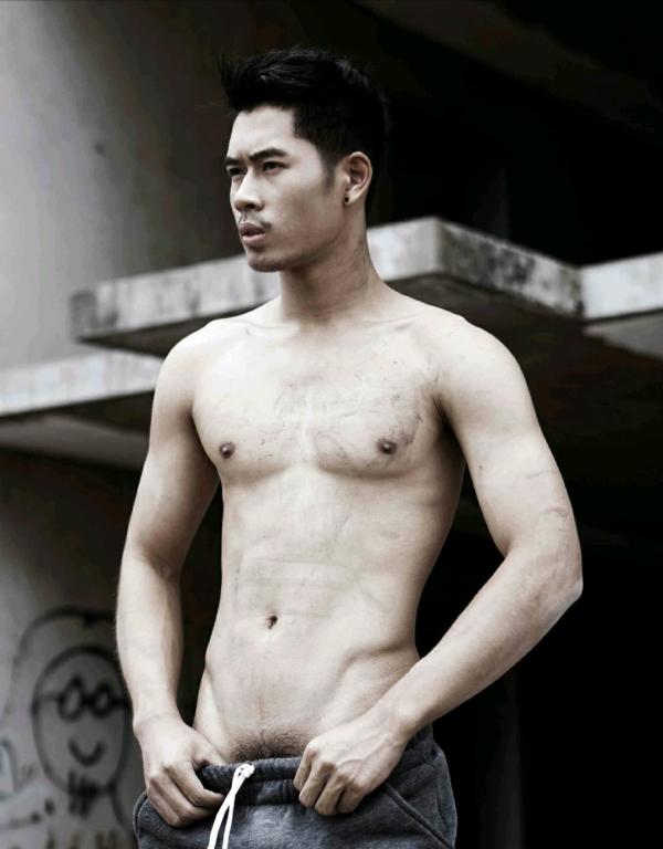 MAN-OMG-2-–-Ron-Apichat