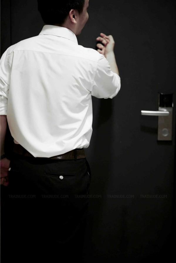 MANRA-01--Đặng-Quốc-Đạt-bị-chuốc-thuốc-mê-EBOOKVIDEO