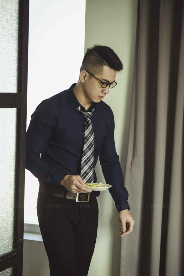 MANRA-01--Đặng-Quốc-Đạt-bị-chuốc-thuốc-mê-EBOOKVIDEO