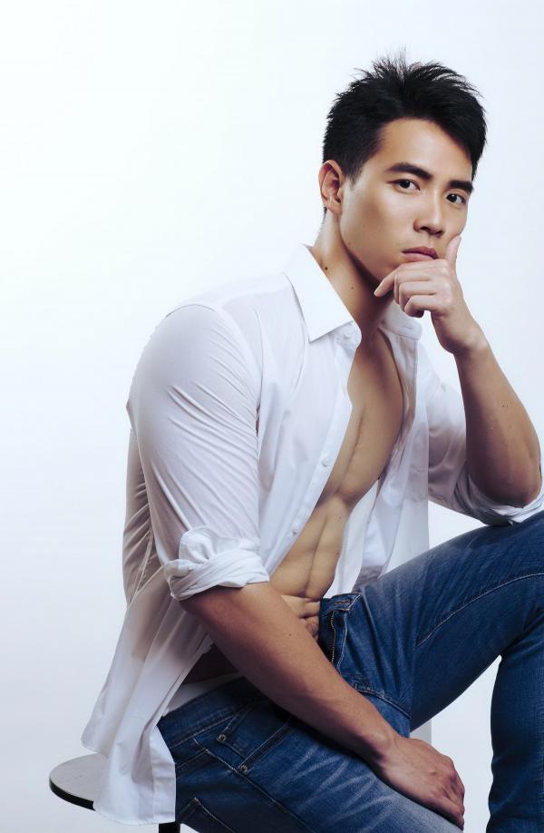 MR.-BODY-01--Sexy-Hot-Man--No-Watermark-