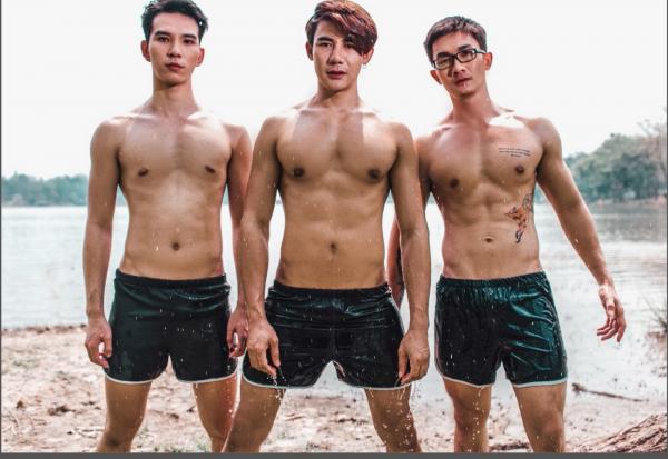 MYTH-Issue-05--Smokin-Hot-Summer--142-Pics--BtS-