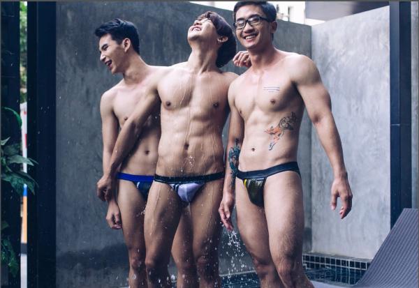 MYTH-Issue-05--Smokin-Hot-Summer--142-Pics--BtS-