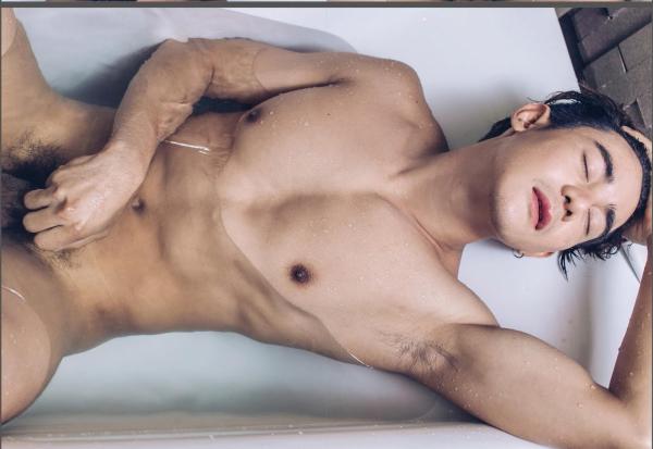 MYTH-Issue-05--Smokin-Hot-Summer--142-Pics--BtS-