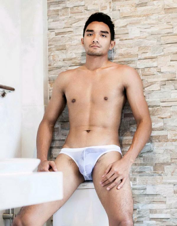 ManOMG-9--Mek-Ekapol