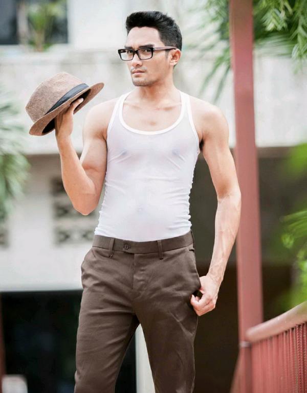 ManOMG-9--Mek-Ekapol